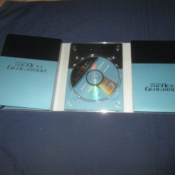 Star Trek The Next Generation: The Complete 5th Season (DVD, 2002, 7-Disc Set) - Picture 7 of 9